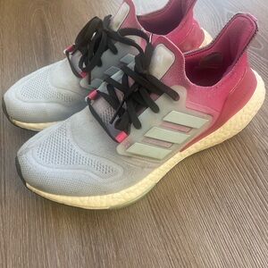 Adidas Ultraboost 22 Running Shoes